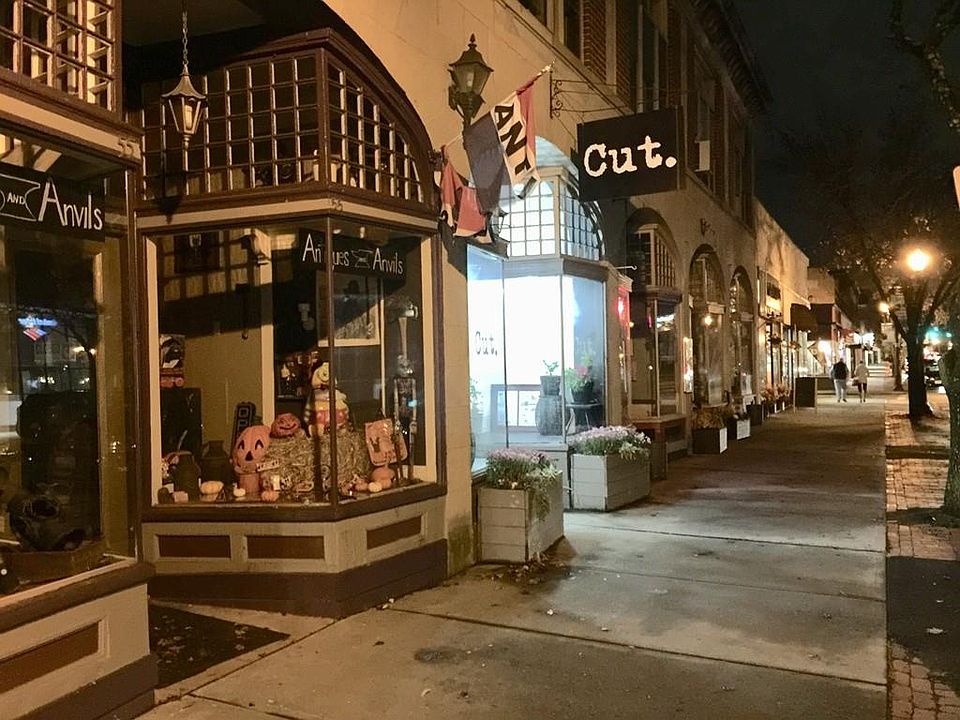 2nd image of 55 N Washington St