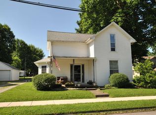 127 W Washington St, Galveston, IN 46932