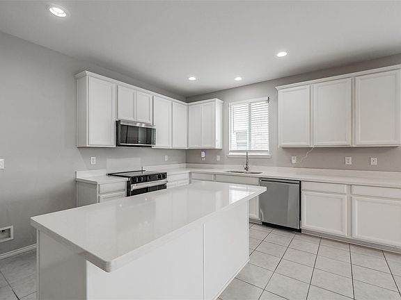 5th image of 2404 Bermont Red Ln