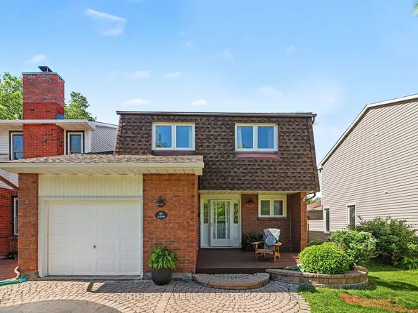 1078 Taffy Ln, Ottawa, ON K1C 1Y5