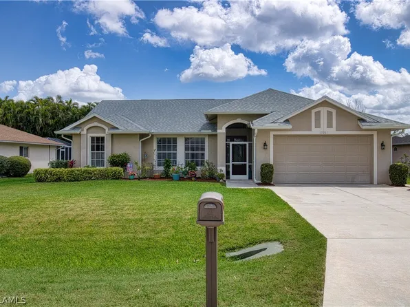 17261 Trappers Dr, Fort Myers, FL 33967