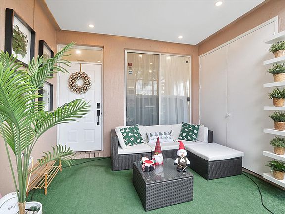 4th image of 11760 Royal Palm Boulevard