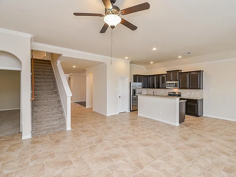 9411 Sparrow Creek Ct — Photo 10