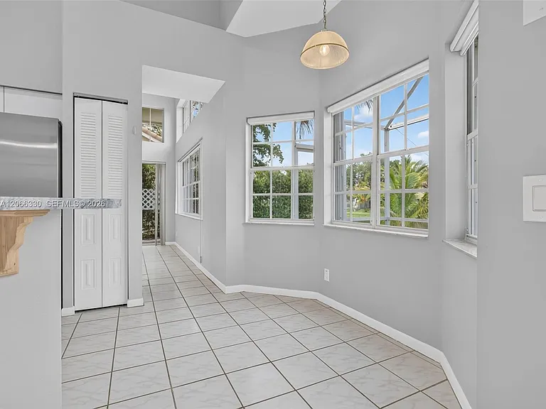 1520 Seabay Rd — Photo 82