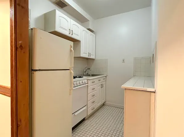 102 West 87th Street image 6 of 8