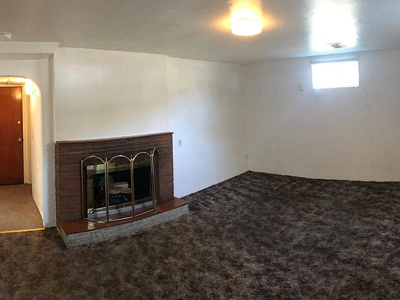 3rd image of 370 1/2 6th St APT C