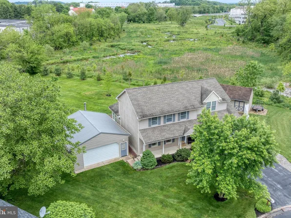 1317 Timothy Dr, Landisville, PA 17538