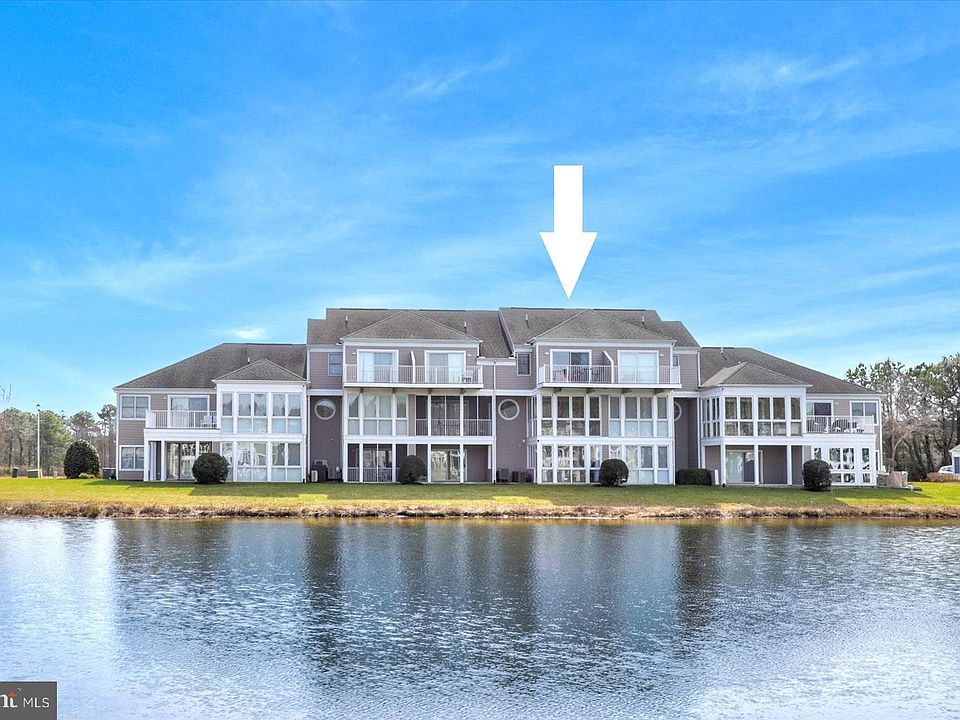 1st image of 38189 Lake Dr APT 1020