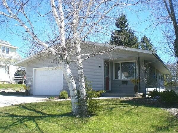 1st image of 124 Bryant COURT
