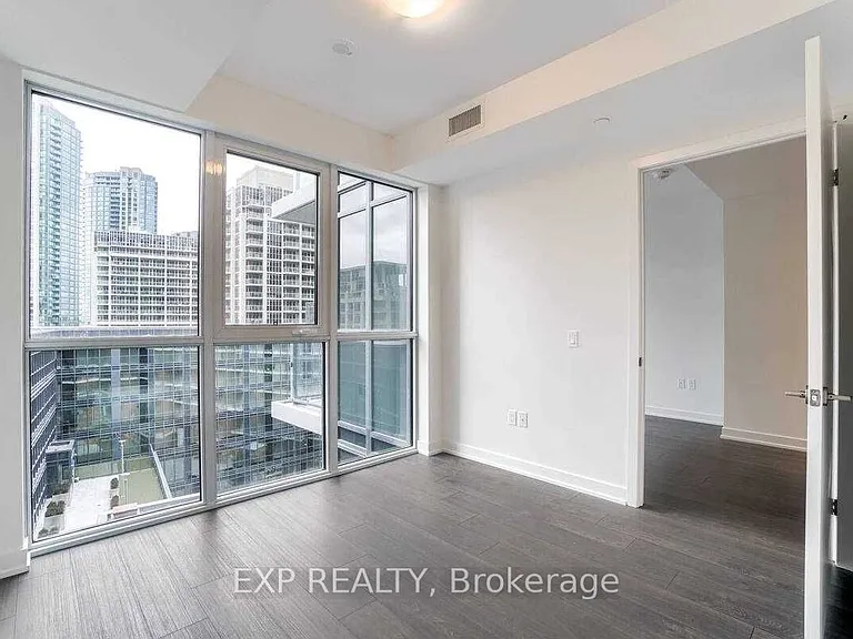 38 Iannuzzi St #813 — Photo 16