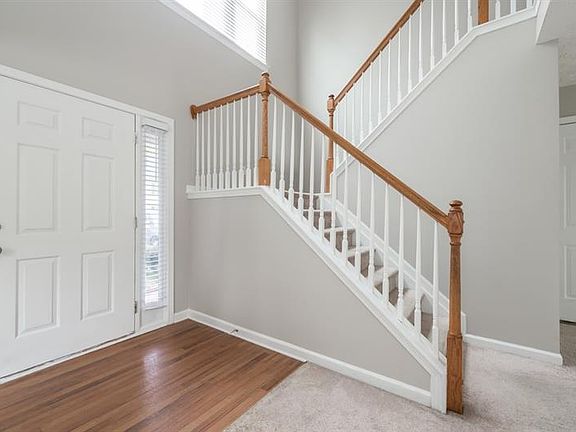 4th image of 2929 Meadow Point Dr