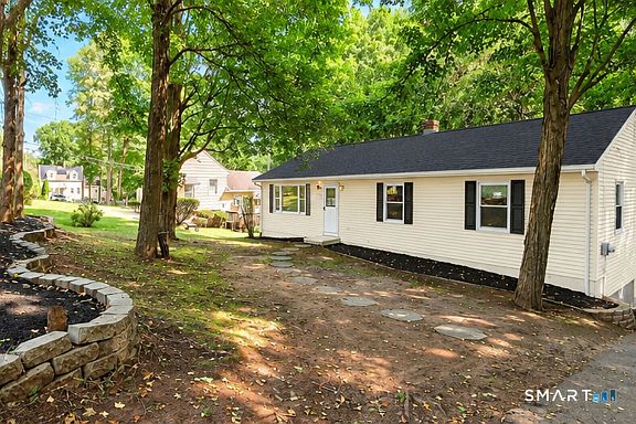 2nd image of 77 Evergreen Avenue