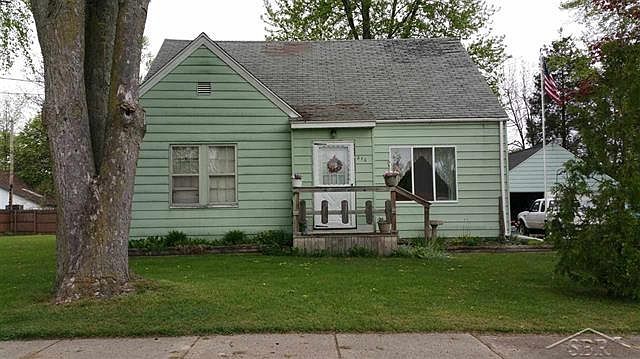 1st image of 216 Wellington St