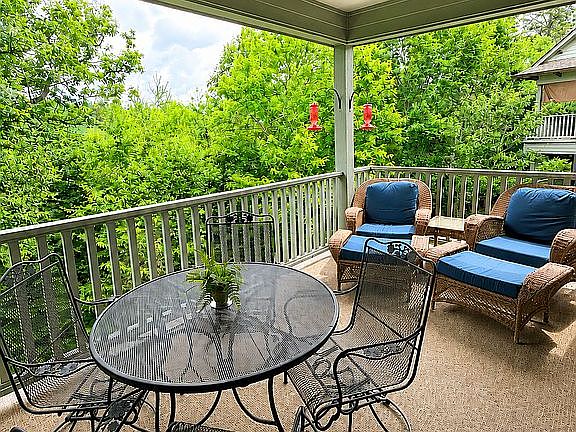2nd image of 461 Waterside Dr Unit 6