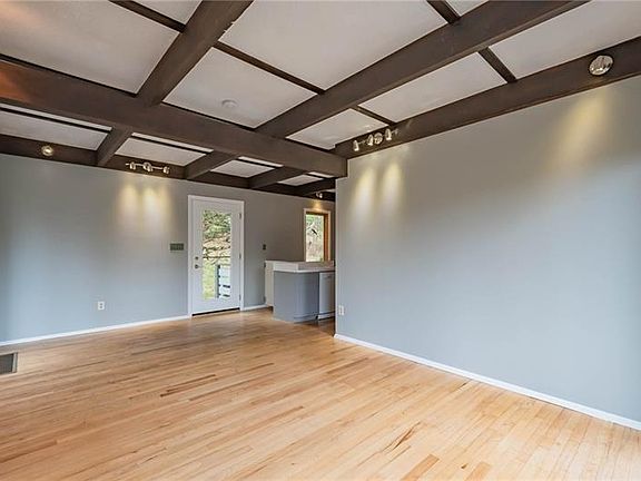 4th image of 4713 Mill Stream Ct