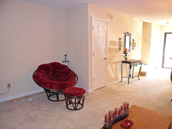 4th image of 230 Marinawoods Dr SE APT E