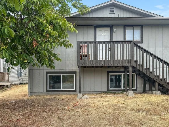 911 E Bridgeport Ave, Spokane, WA 99207