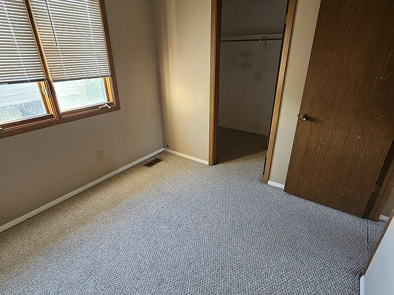 103 College Ct #D — Photo 16