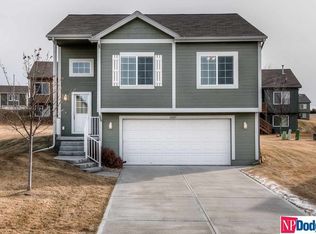 10605 Lewis And Clark Rd, Bellevue, NE 68123