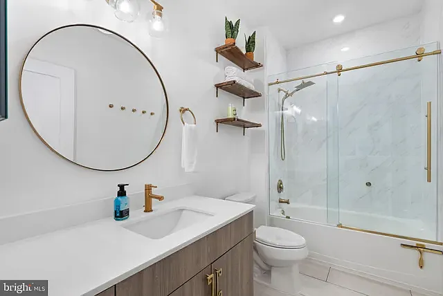 1 bed, 635 sqft, $2,295 — Photo 2