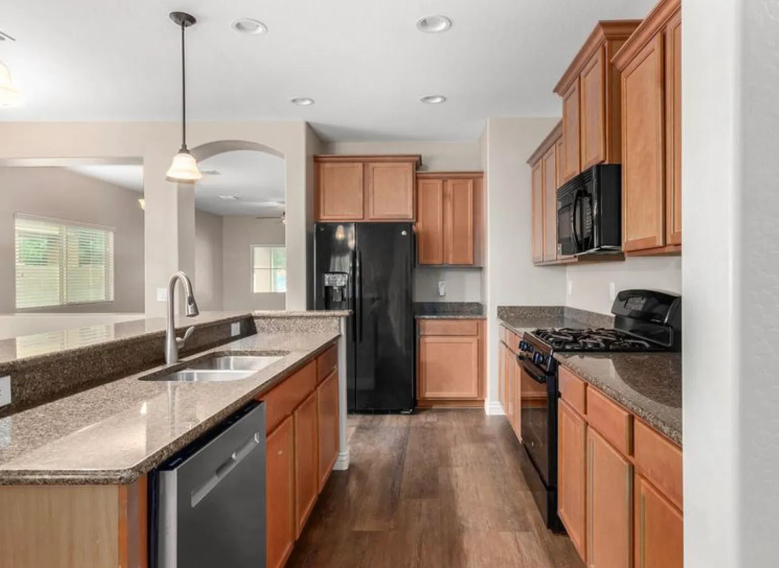 1457 W Hoptree Ave — Photo 1