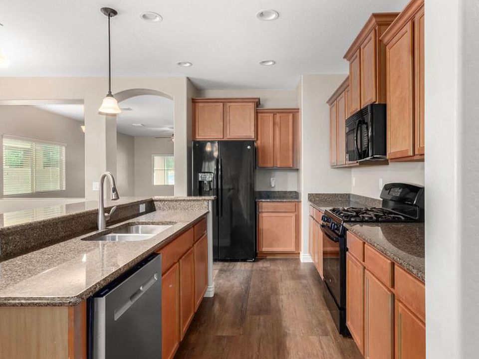 1st image of 1457 W Hoptree Ave