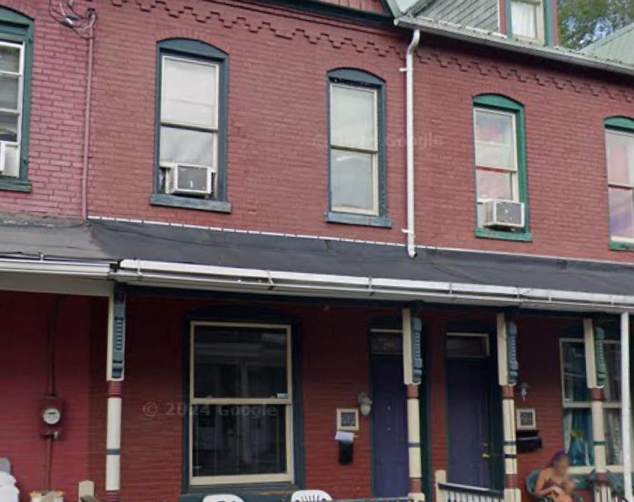 1st image of 612 Oxford St