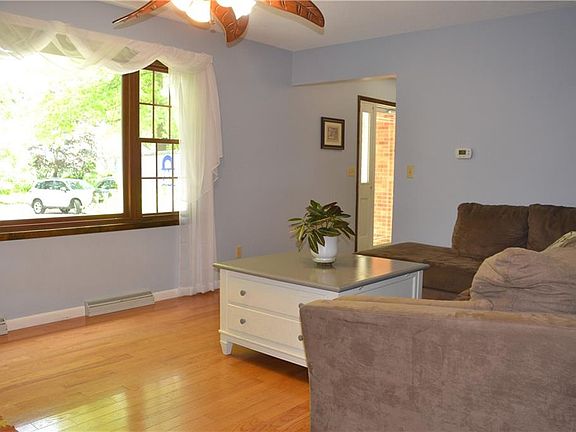 2nd image of 5750 West Ave