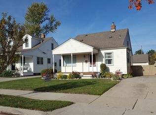 3468 Trumbull St, Trenton, MI 48183