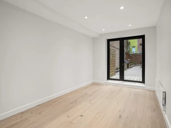 306 East 15th Street image 6 of 12