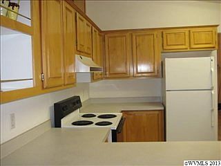 4th image of 2825 Summer St SE