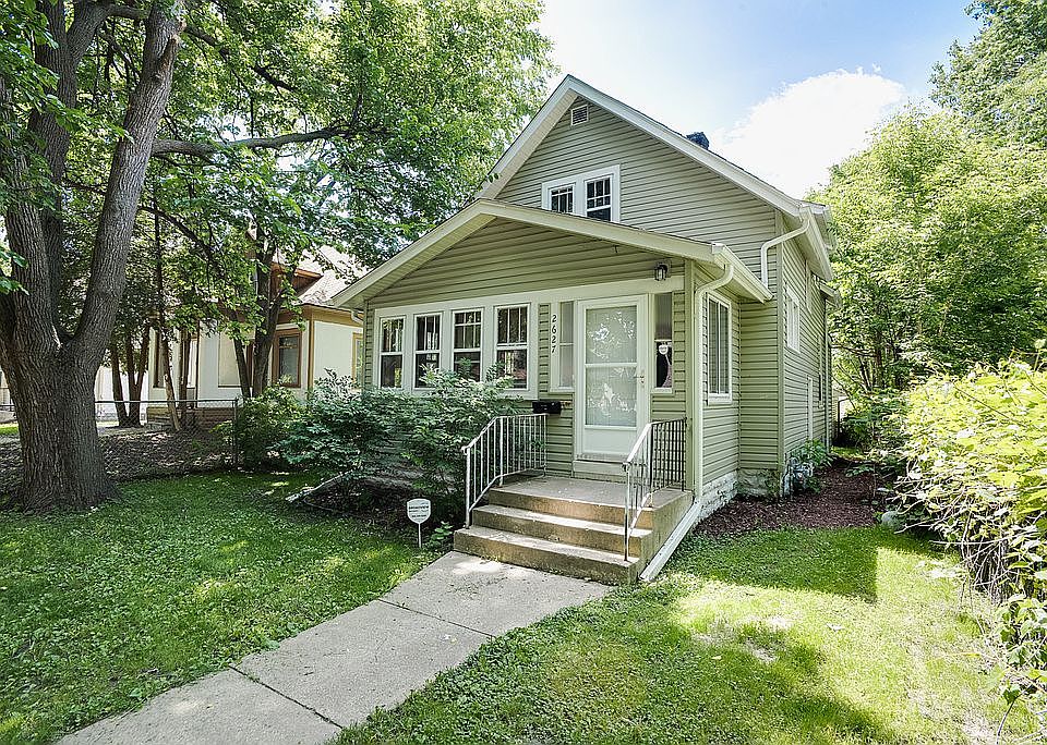 1st image of 2627 James Ave N