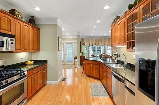 3rd image of 62 Charles Ct #33