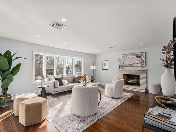 4th image of 34 Jodie Rd