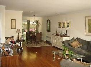 421 Park View Ave, Yonkers, NY