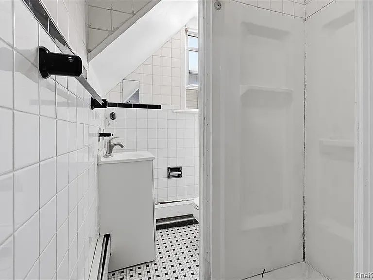 36 Martin Pl #2 — Photo 11