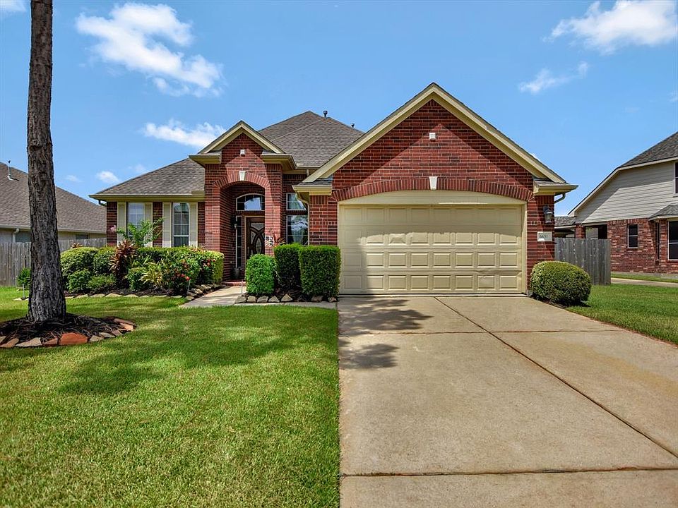 1st image of 6631 Trenton Lake Ln