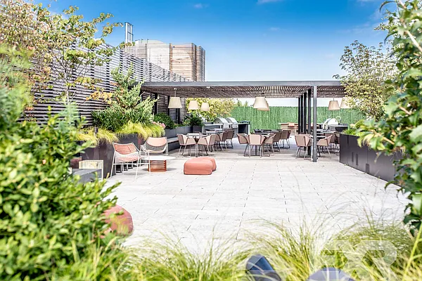 Rented by EXR | media 24