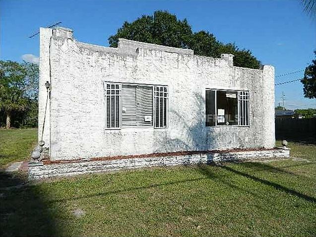 1st image of 410 N 10th Ave