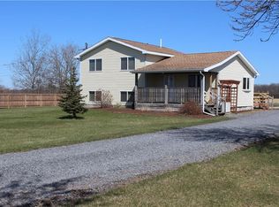 929 Deal Rd, Romulus, NY 14541