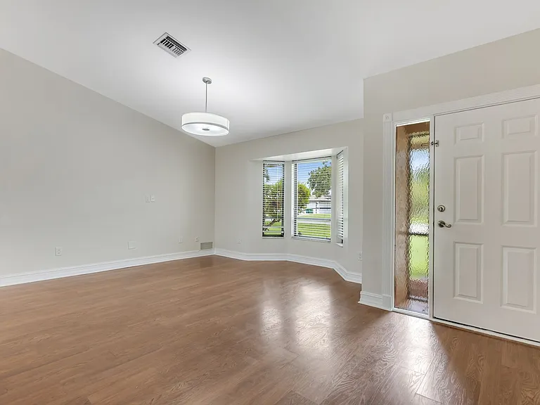 2896 49th St SW — Photo 4