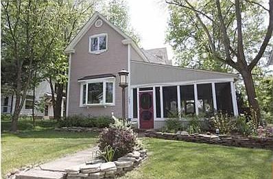 1st image of 137 E Como Ave