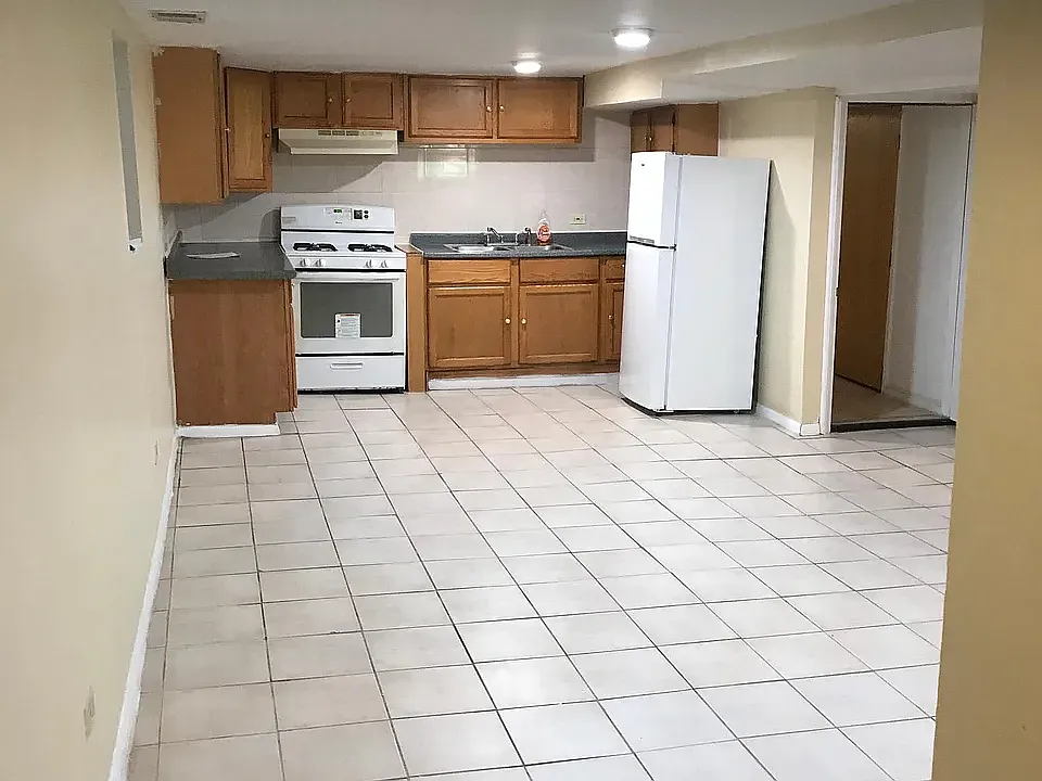 1 bed, 1000 sqft, $1,000 — Photo 1