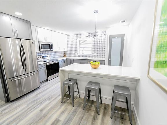 3rd image of 859 Big Buck Cir