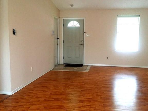 5th image of 11702 Davenwood Cir