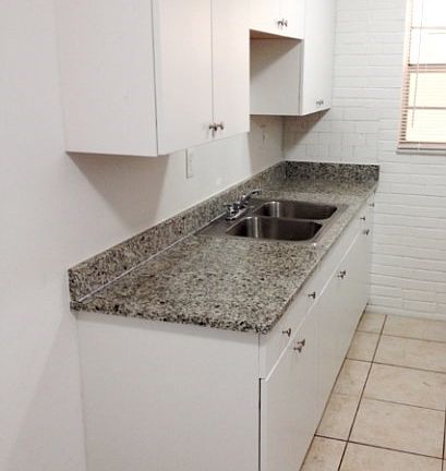 3rd image of 701 SE 15th St APT 5