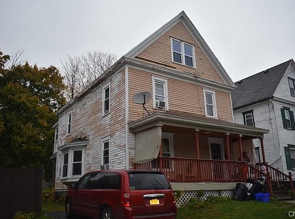 3rd image of 152 W Calthrop Ave
