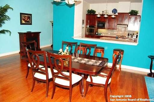 4th image of 230 DWYER AVE #1102