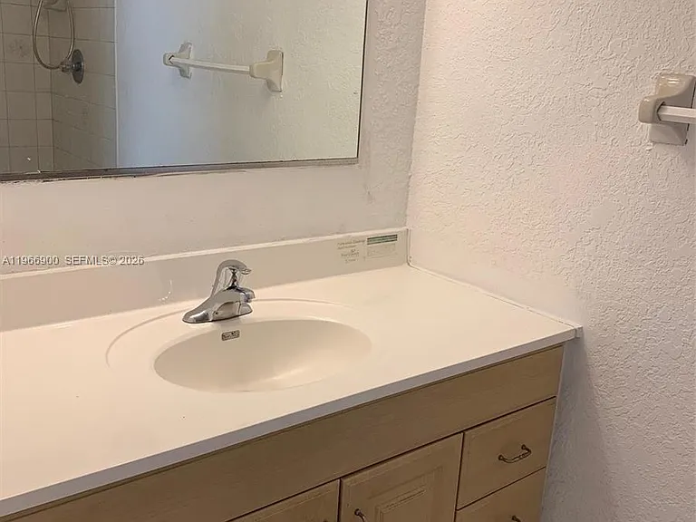 6520 SW 41st St #6520 — Photo 17