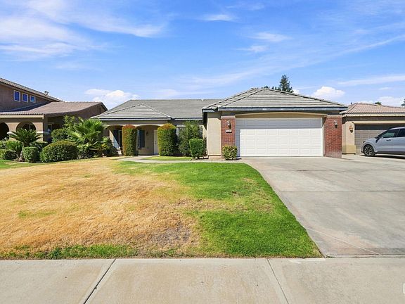 2nd image of 5326 Vista Del Mar Ave